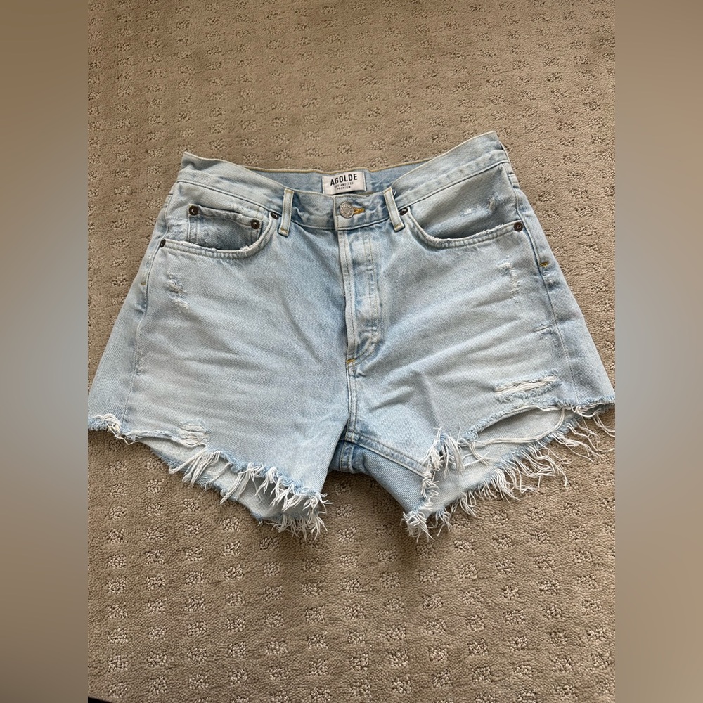 Agolde Parker long short in light blue wash- size 26